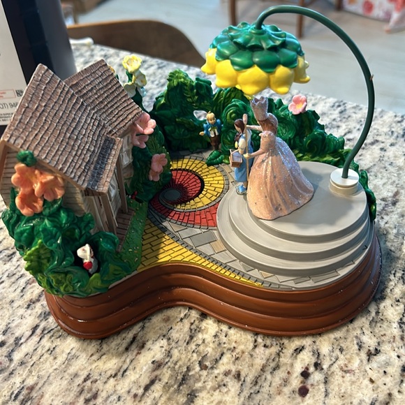 Hallmark keepsake I’ll get you my pre-the Wizard of Oz table decoration - Picture 13 of 13